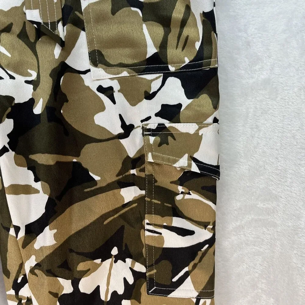 Chico’s Satin Cargo Ankle Pant Women’s Sz‎ 0 Camo NEW